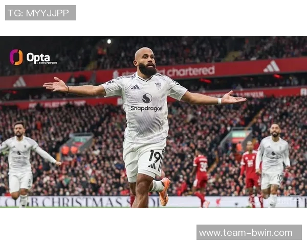 曼联官网报道姆伯莫本赛季英超无球前插跑动和预期助攻均居首位 曼联官网报道姆伯莫本赛季英超无球前插跑动和预期助攻均居首位