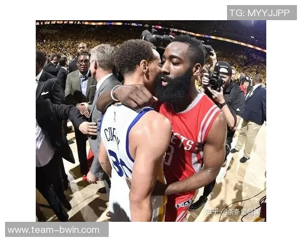 勇士防守强度与恩比德现实表现亚历山大与哈登的精彩互动分析